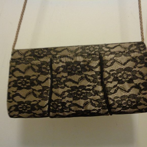 RETRO STYLE GREY & BLACK LACEY ENVELOPE PURSE - Picture 5 of 6